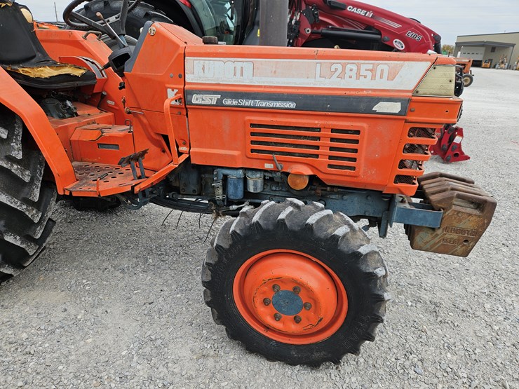 kubota-l2850-image-3