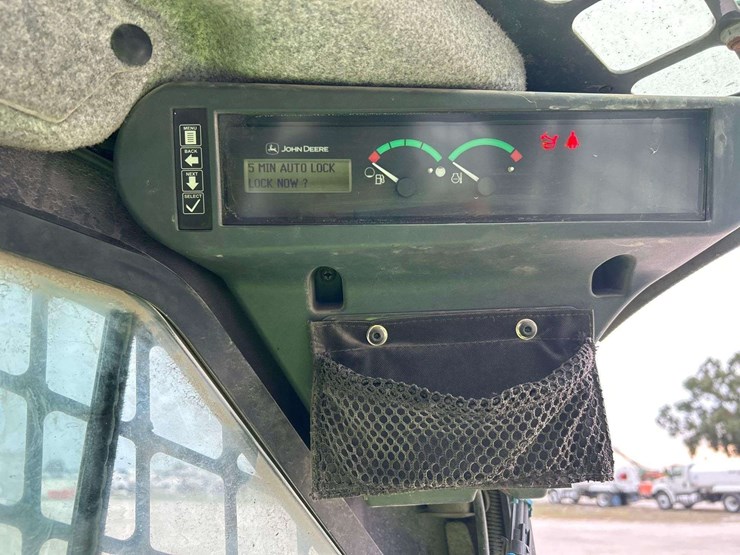 2020-deere-325g-image-11