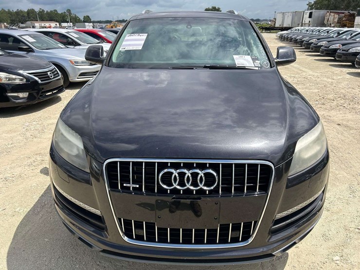 2013-audi-q7-image-25