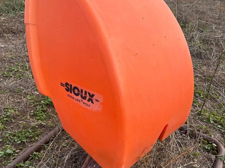 sioux-standing-mineral-feeders-image-4