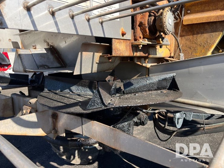 2015-ag-chem-rg1100b-image-40