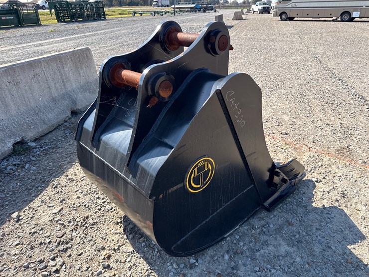 #24631-•-unused-thor-320-42"-excavator-bucket-inv#-24631-image-3