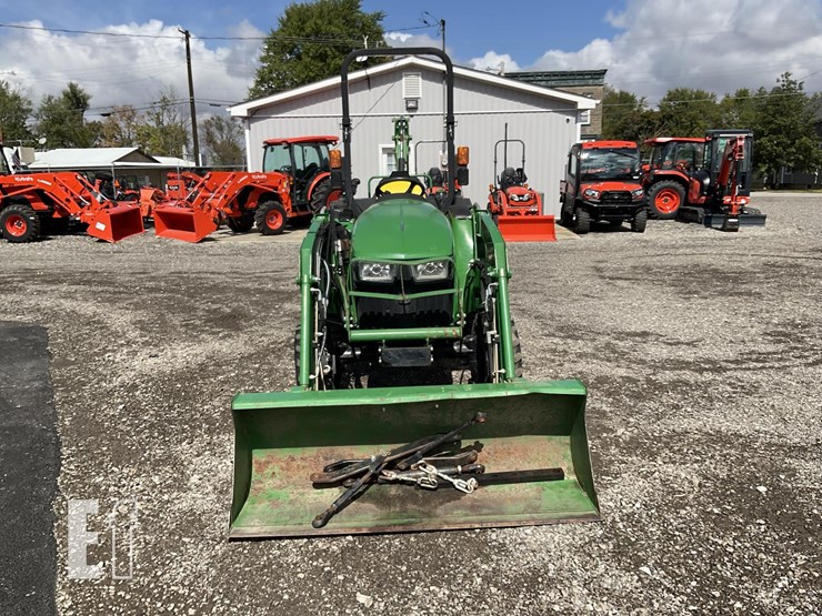 2018-john-deere-3038e-image-8