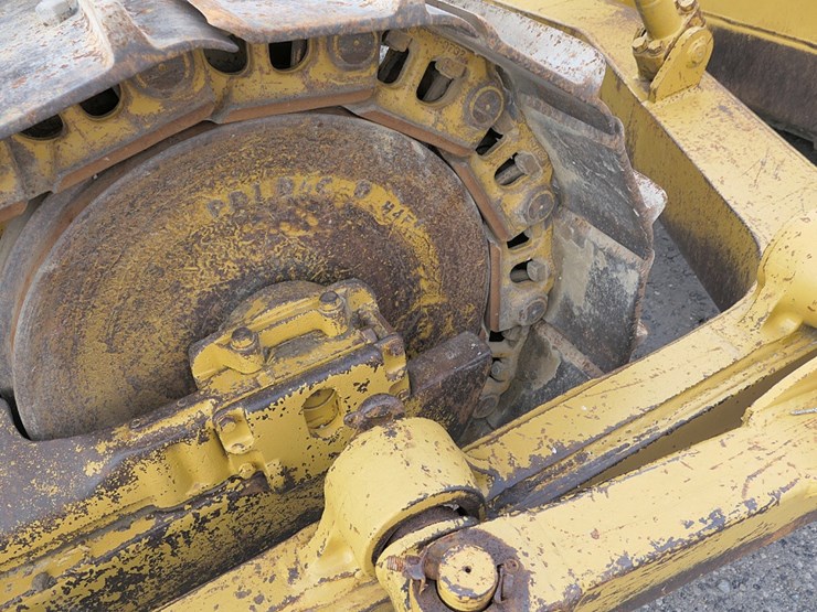 caterpillar-d6e-image-24