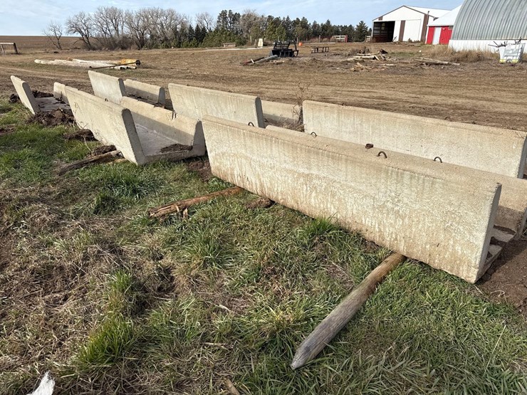 cement-feed-bunk-image-8