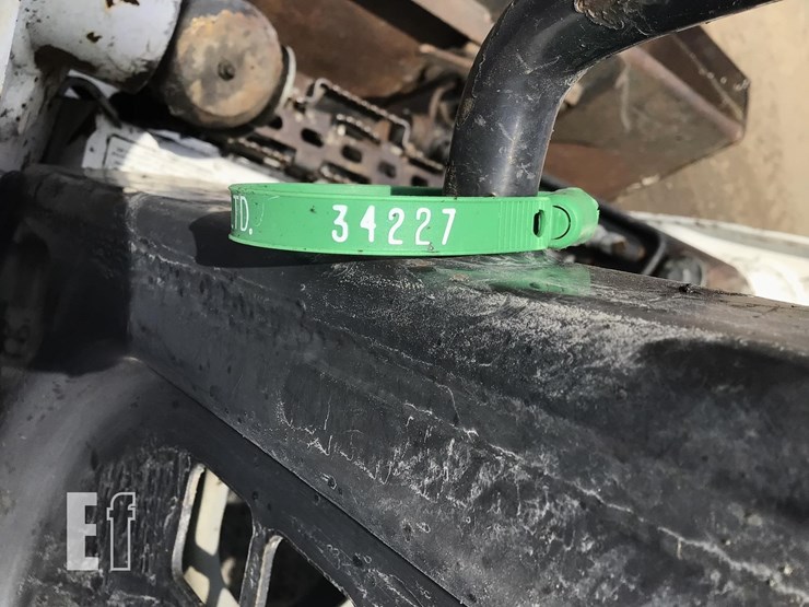 2017-bobcat-t740-image-22