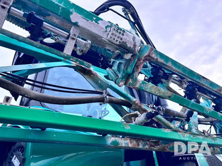 2020-john-deere-r4060-image-108