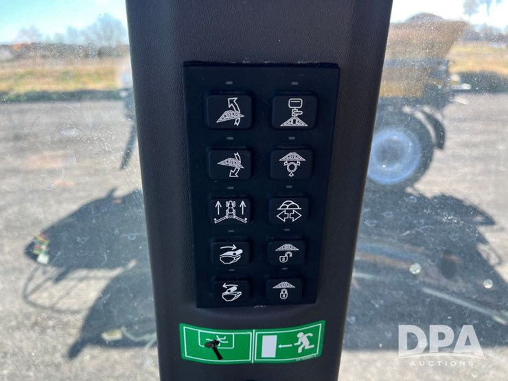 2015-ag-chem-rg1100b-image-87