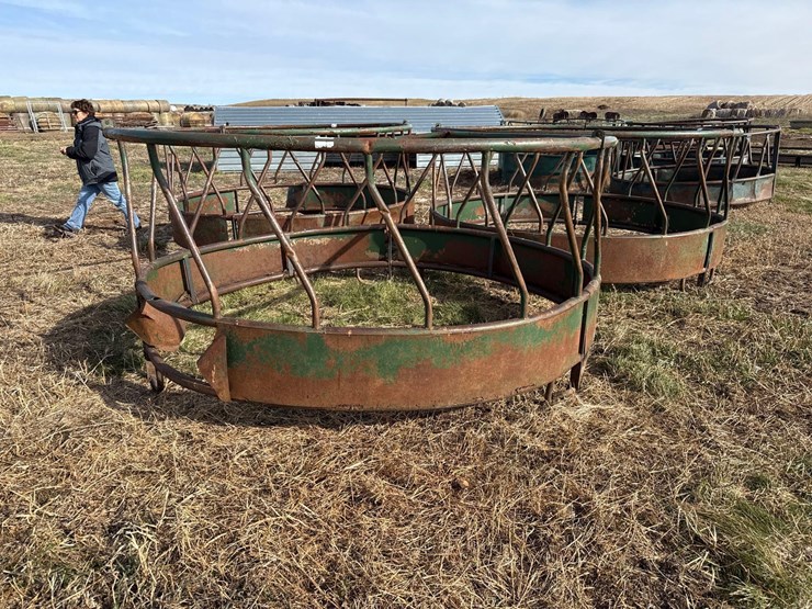 single-bale-feeders-image-3