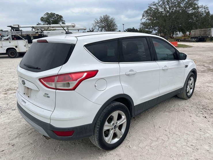 2013-ford-escape-image-3