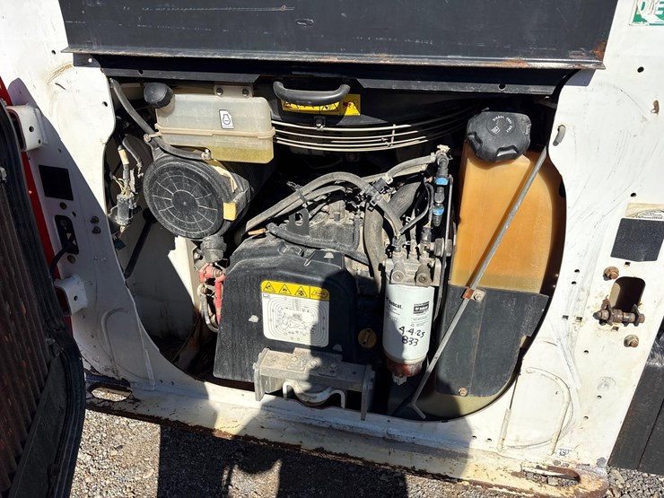 2020-bobcat-t66-image-11