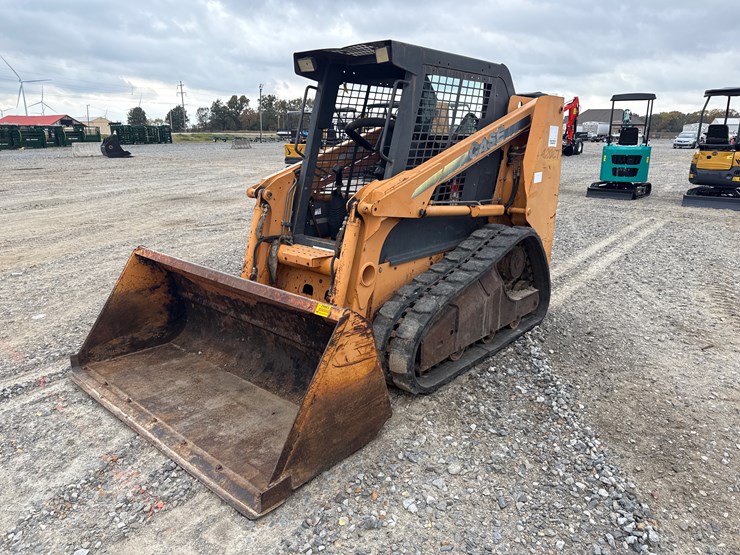 2009-case-420ct-image-1