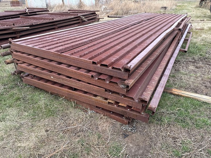 freestanding-windbreak-panels-image-8