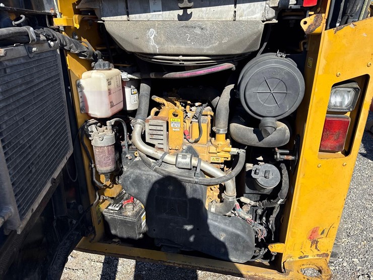 caterpillar-259d-image-10