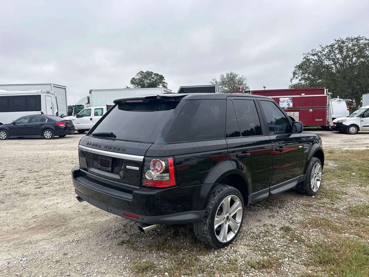 2013-land-rover-range-rover-image-3