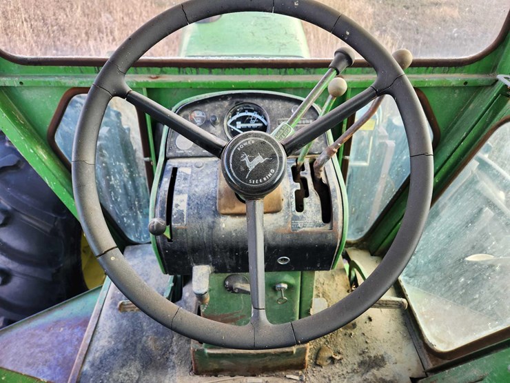 john-deere-7020-image-18