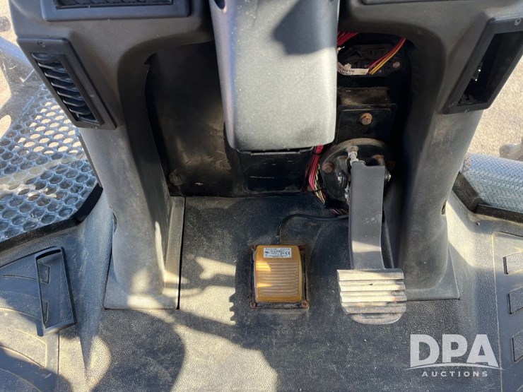 2015-ag-chem-rg1100b-image-75