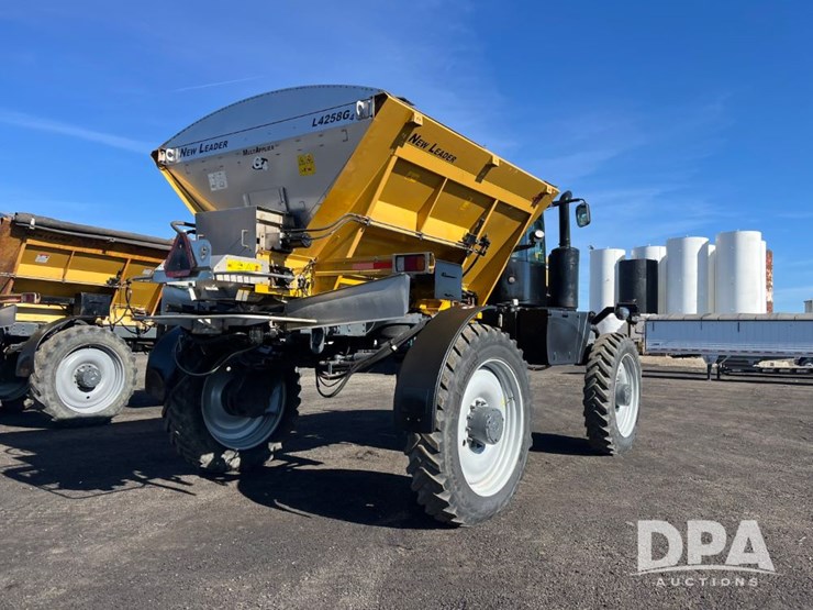 2017-ag-chem-rg1100b-image-7