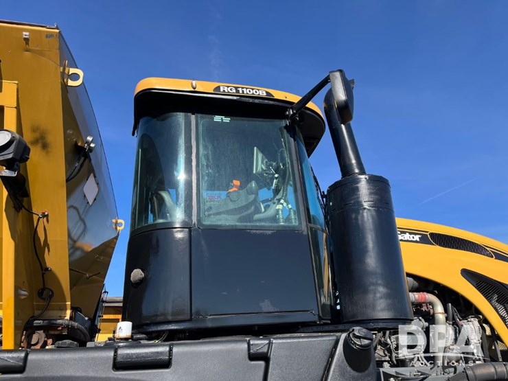 2017-ag-chem-rg1100b-image-34