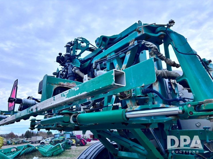 2020-john-deere-r4060-image-103