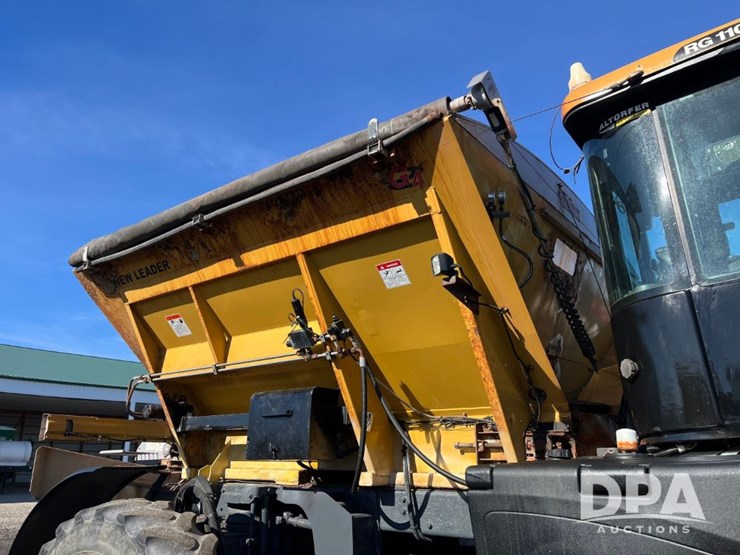 2015-ag-chem-rg1100b-image-34