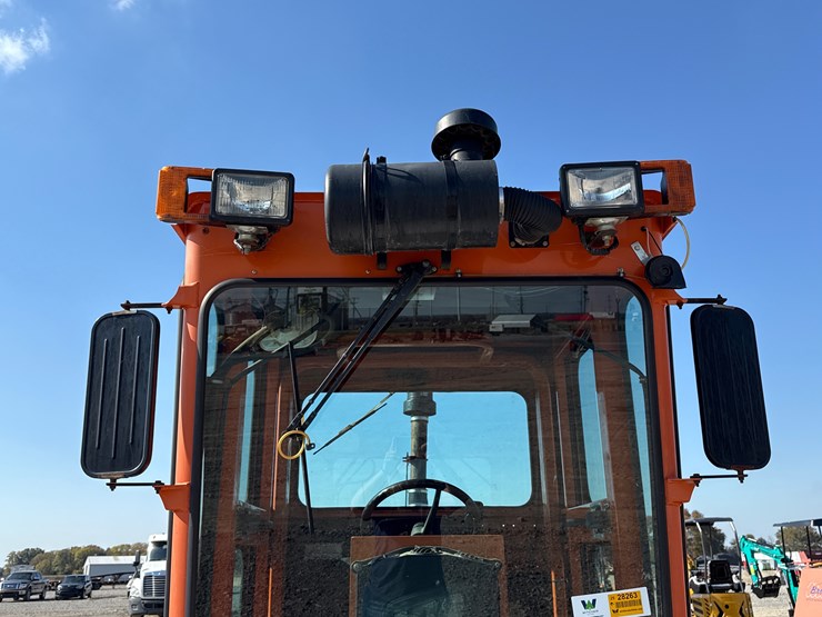 2010-broce-rj350-image-28