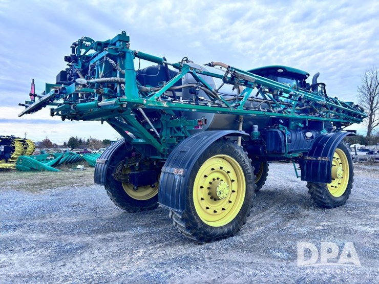 2020-john-deere-r4060-image-11