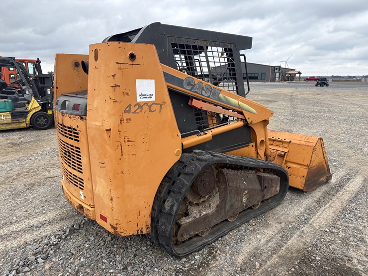 2009-case-420ct-image-3