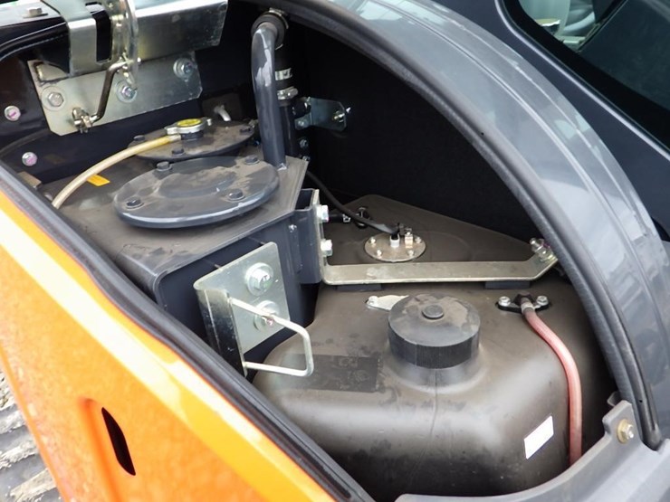 hitachi-zx40u-image-16