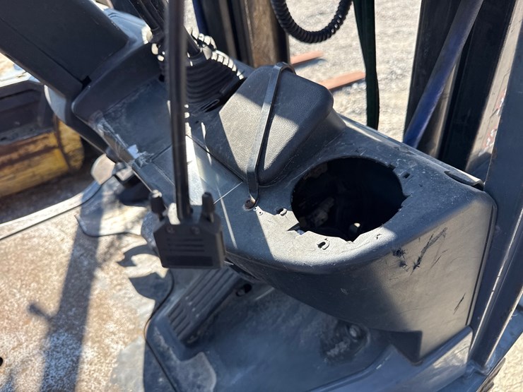 #94-•-toyota-forklift-inv#32788-image-16