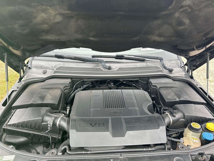 2013-land-rover-range-rover-image-9