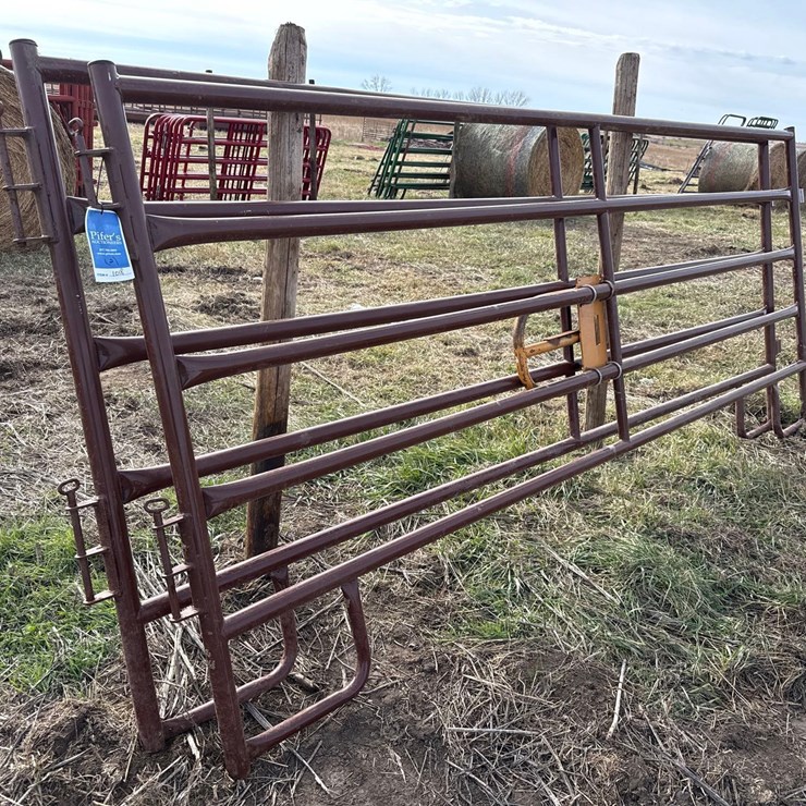 HyQual Portable Livestock Panels