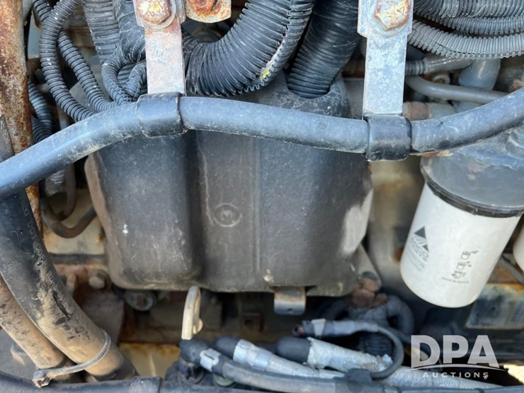 2015-ag-chem-rg1100b-image-63