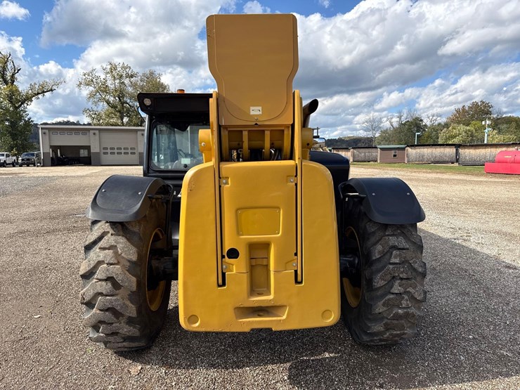 2022-caterpillar-tl1255-image-4