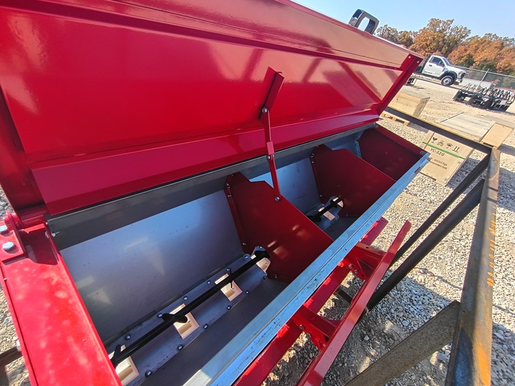 #l59-025-•-agt-seeder-skid-steer-attachment-(3-point)-image-15