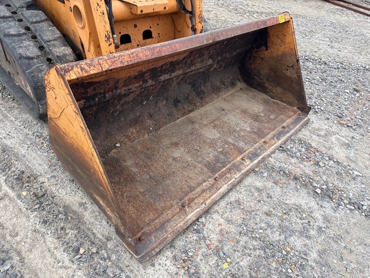 2009-case-420ct-image-11