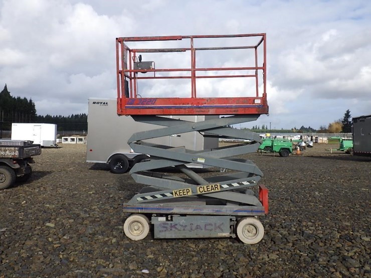 1995-skyjack-sjiii3220-image-8