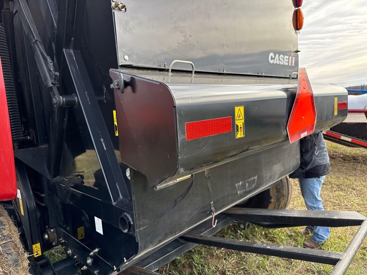 2015-case-ih-rb565-premium-image-5
