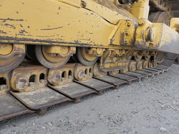 caterpillar-d6e-image-21