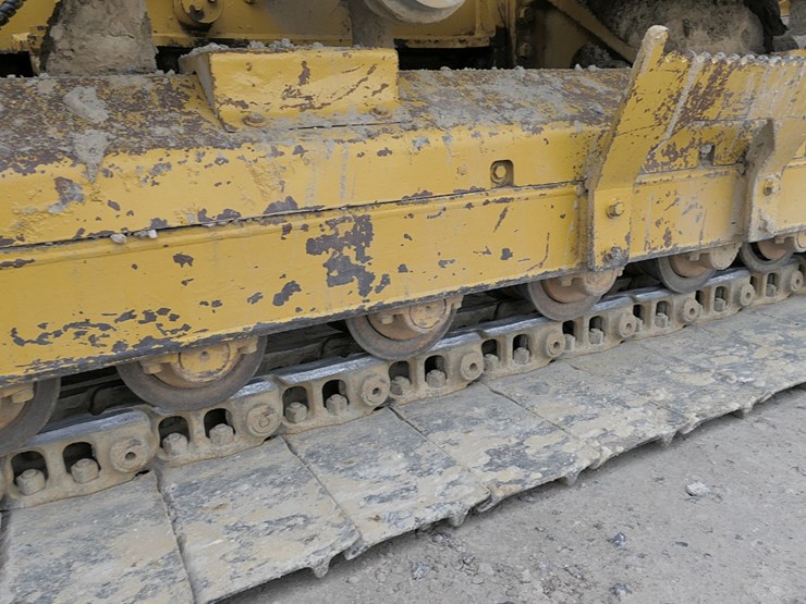 caterpillar-d4c-lgp-image-11