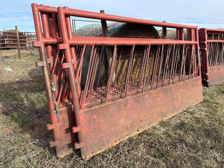 stur-d-fence-line-feed-panels-image-1