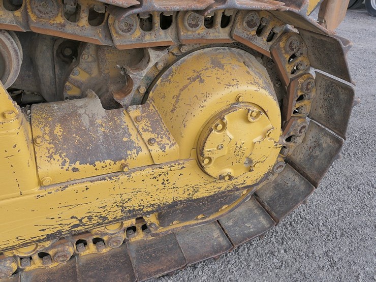 caterpillar-d6e-image-12