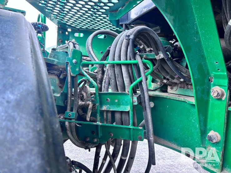 2020-john-deere-r4060-image-44