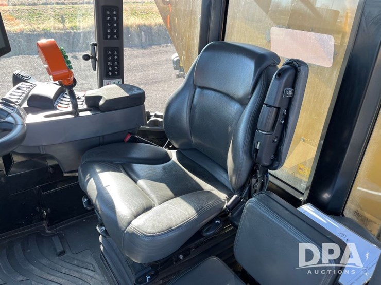 2017-ag-chem-rg1100b-image-78