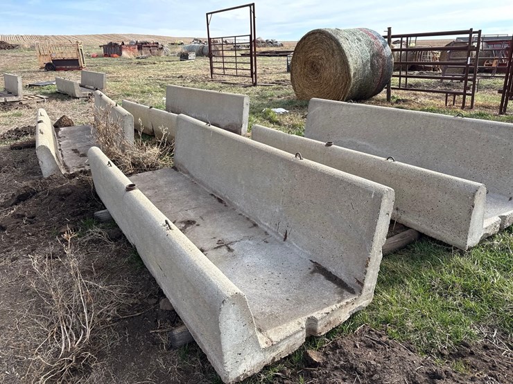 cement-feed-bunk-image-5