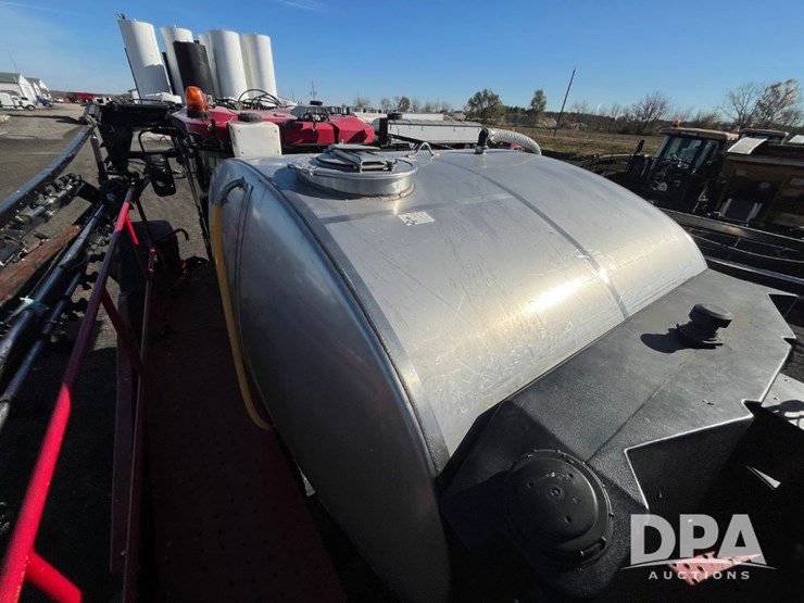 2014-miller-nitro-5275-image-51