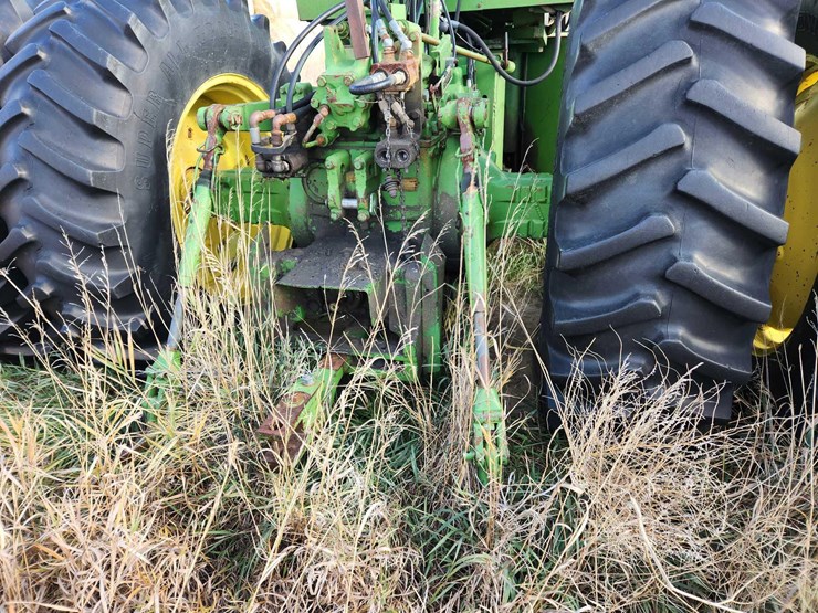 john-deere-7020-image-25