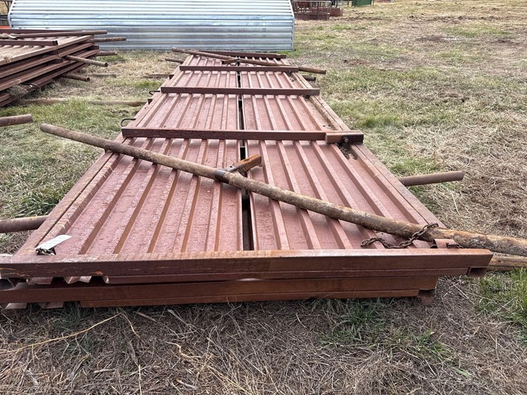 freestanding-windbreak-panels-image-7