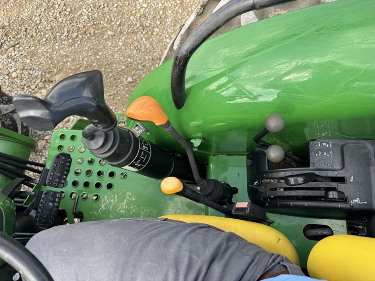 john-deere-5425-image-8