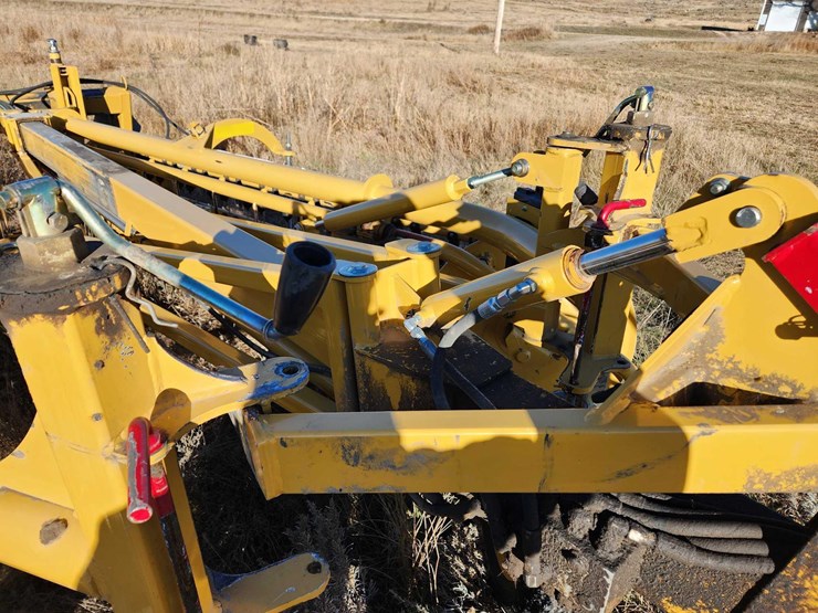 2020-vermeer-r2300-image-5